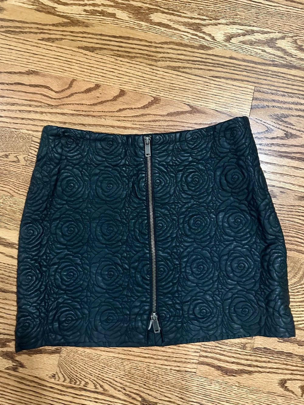 Zara Quilted Rose-Pattern Black Mini Skirt with Front Zip